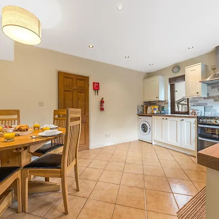 No4 House Holiday home